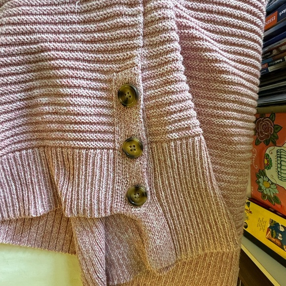 SALE! Pink Women's XL Long Sleeve Sweater - Picture 12 of 14
